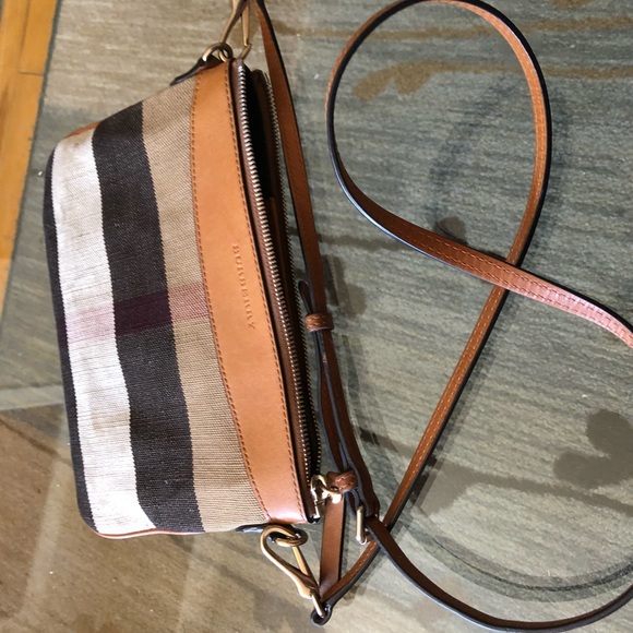 Burberry crossbody bag - Picture 1 of 7